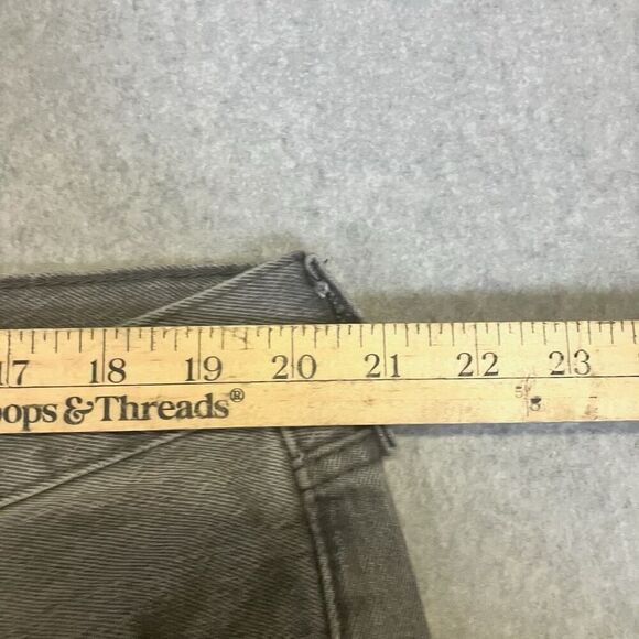 Levi's 501 Men's Size 42x30 Gray Straight Leg Jeans Relaxed Western Yellowstone - Picture 3 of 10